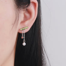 Load image into Gallery viewer, Asymmetric Model Drop Earrings | Lovely Pearl | Korean Fresh
