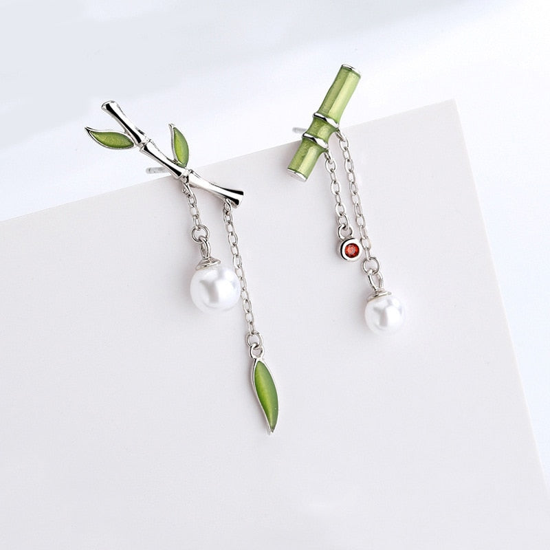 Asymmetric Model Drop Earrings | Lovely Pearl | Korean Fresh